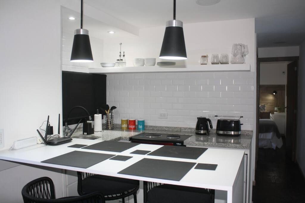 Aromos Lodge- Chacras De Coria- *